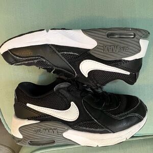 Nike Kids Black and White Sneakers